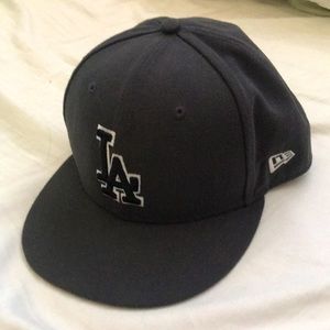 New Era LA Dodgers Dark Grey Baseball Cap Sz 7.5
